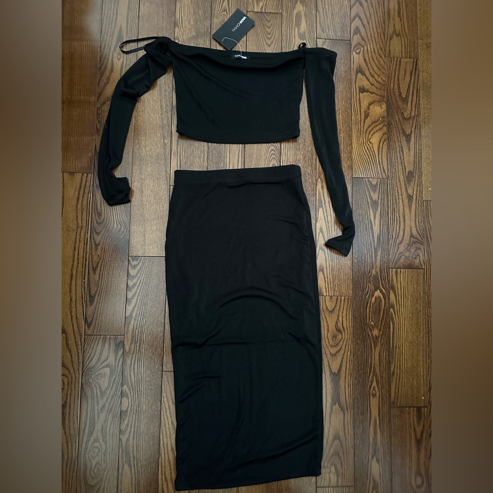 Fashion Nova Black Ribbed Off-Shoulder Midi Skirt Set